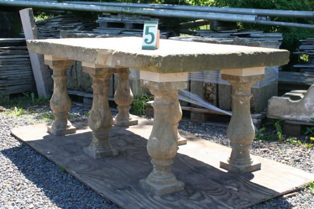 Sandstein-Tisch a5
